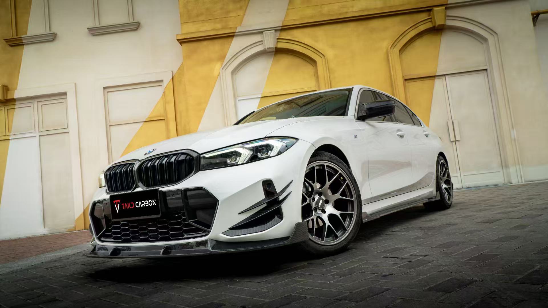 BMW 3 Series 330i M340i LCI G20 G21 2023-ON with Aftermarket Parts - Grill Pre-preg Carbon Fiber from TAKD Carbon