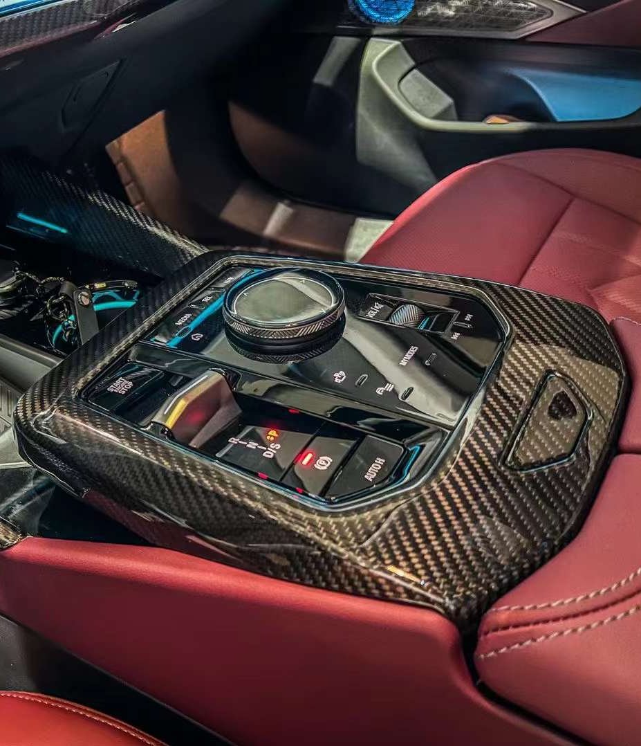 BMW 5 Series 530 540 & i5 e/x Drive40 M60 G60 G61 2024-ON with Aftermarket Parts - Pre-preg Carbon Fiber Glove Compartment Box Lid Cover from TAKD Carbon