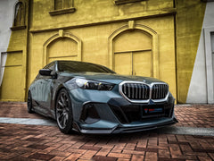 BMW 5 Series 530 540 (with M-package bumper, does not fit base model) & i5 e/x Drive40 (with M-package bumper, does not fit base model) M60 G60 G61 2024-ON with Aftermarket Parts - V1 Style Air Intake Vents Cover Pre-preg Carbon Fiber from TAKD Carbon